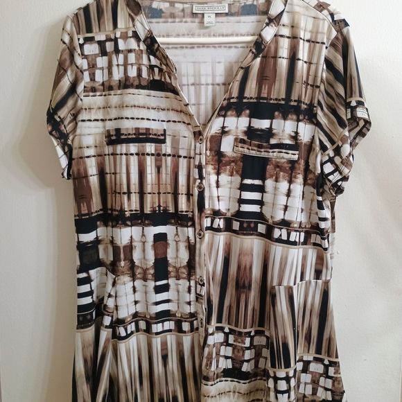 Dana Buchman Brown and Cream Patterned Blouse - Picture 1 of 6